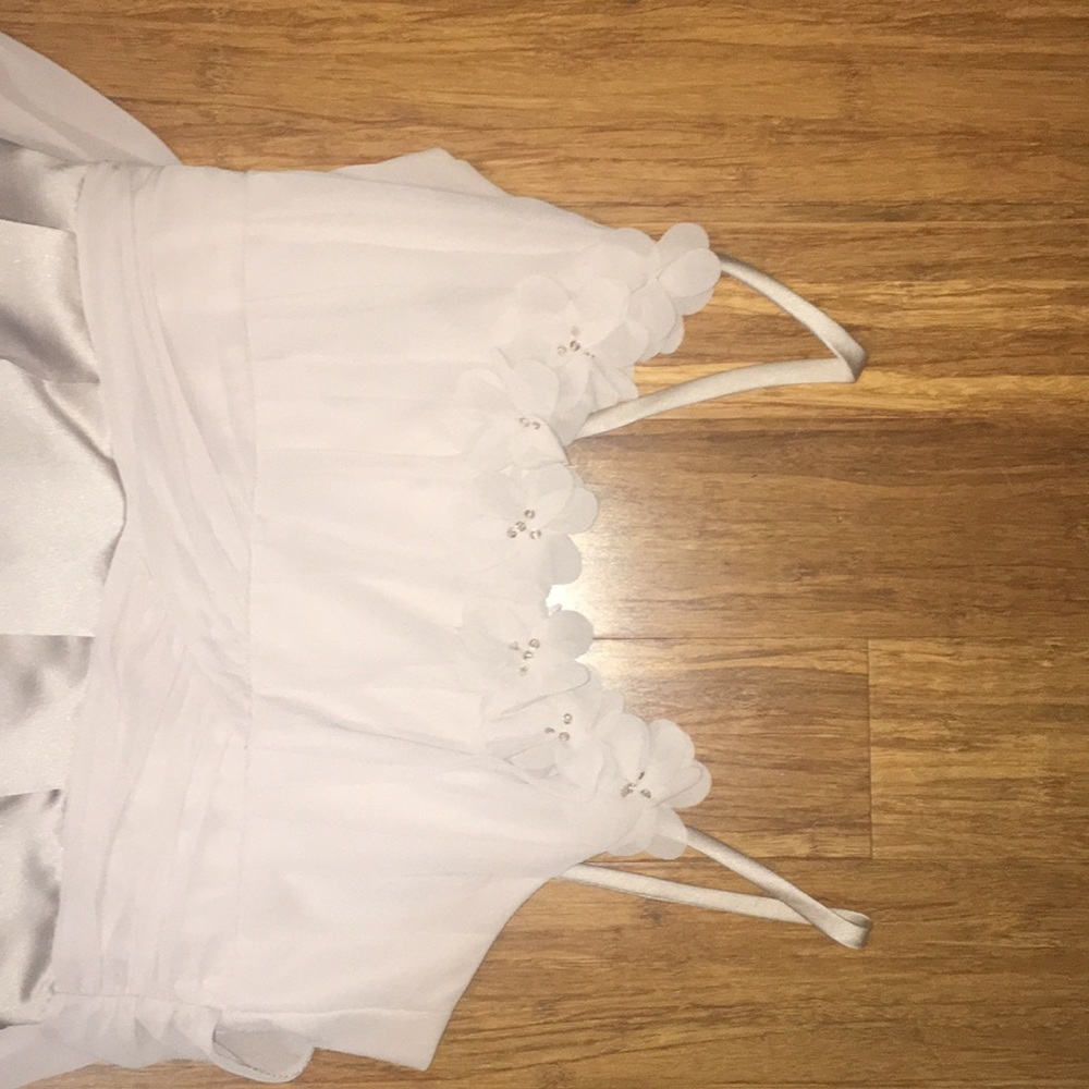 Dress - Picture 2 of 4